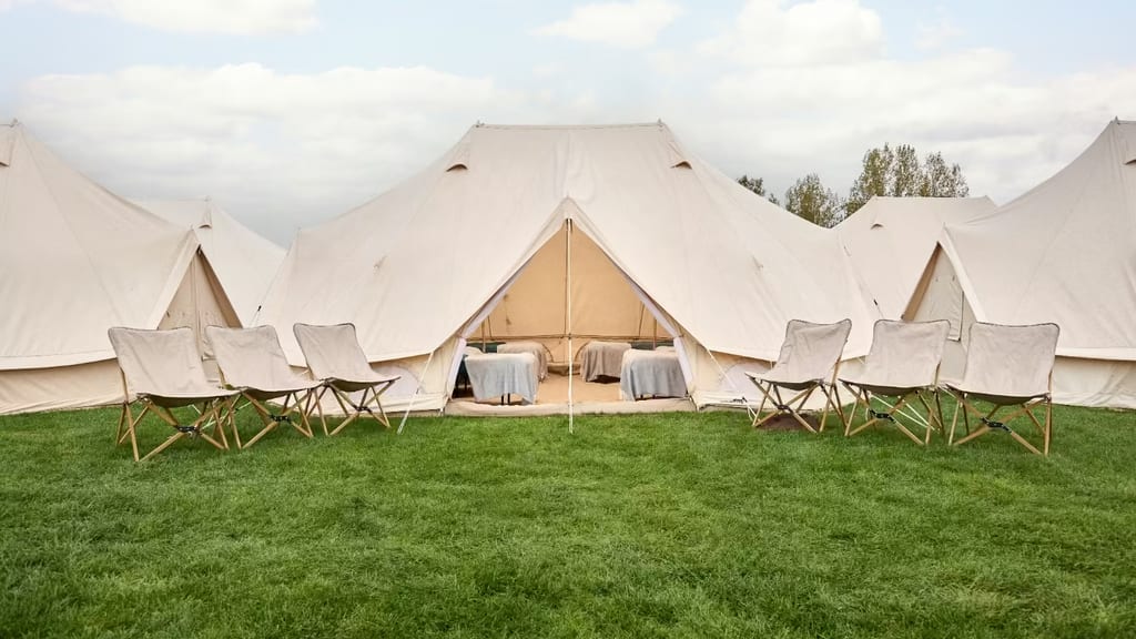 The Greek, een luxe tent voor 6 op Paradise Resort